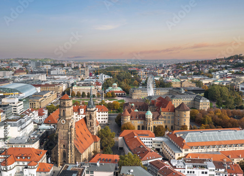 Obraz na płótnie Beautiful aerial skyline cityscape of Stuttgart Mitte, Baden-württemberg, Germany at sunset. Landmarks: Old Castle
(Altes Schloss), Stiftskirche, Schlossplatz in background w salonie