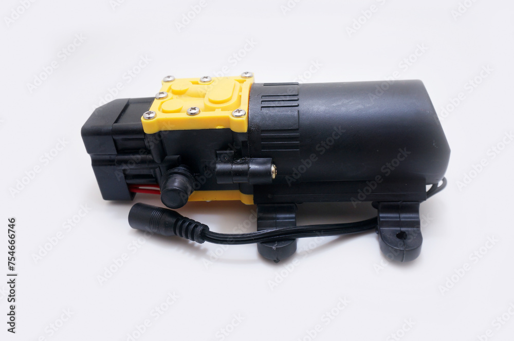 Mini High Presure Water Pump Machine 12V DC Mini High Presure Water Pump Machine 12V DC