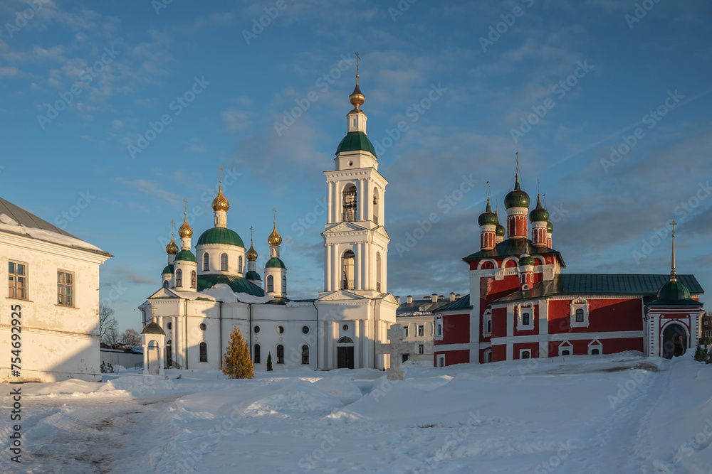 Naklejka premium Temple of Smolensk Icon of the Mother of God and Temple of the Fedorov Icon of the Mother of God in the ancient Russian city of Uglich. The Bogoyavlensky Convent.