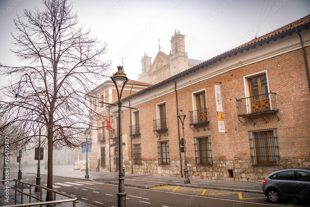 Valladolid ciudad histórica y monumental del pasado con mucho patrimonio histórico España en Europafuentes de composiciones y fotomontajes