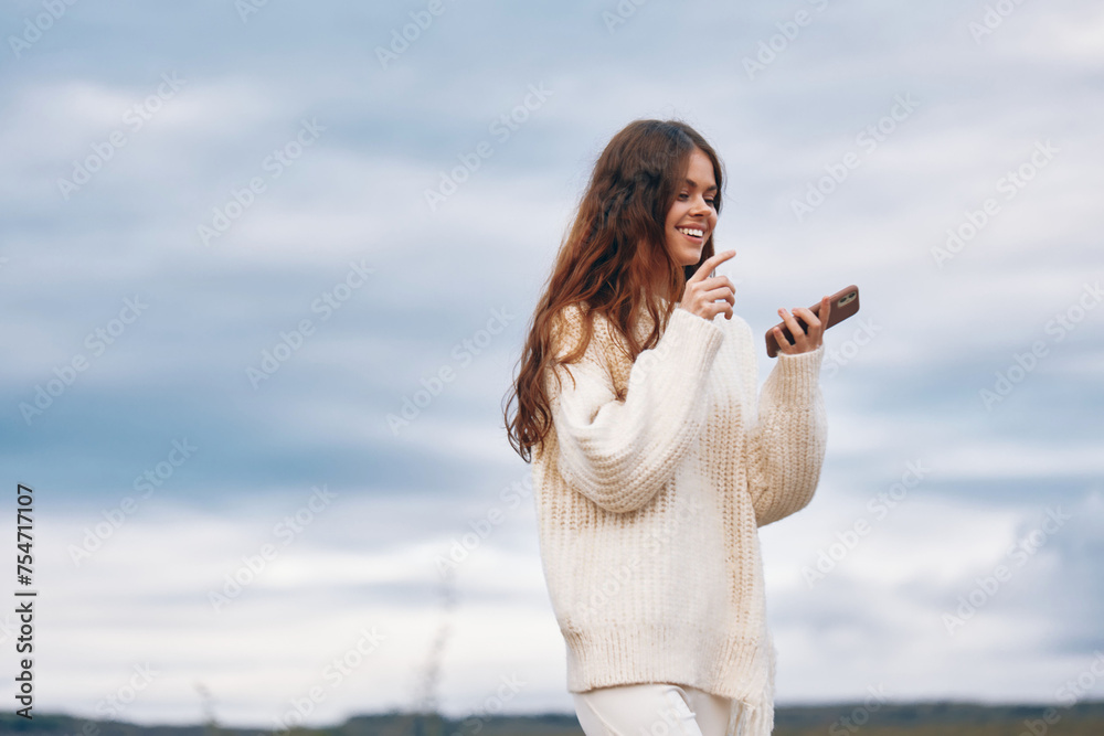 Mountain Bliss: The Adventurous Woman's Connection to Nature and Cyberspace Mountain Bliss: The Adventurous Woman's Connection to Nature and Cyberspace