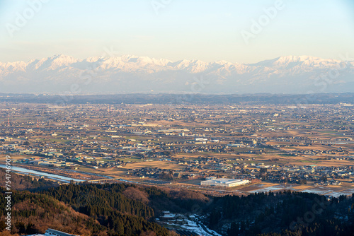 小矢部・稲葉山から眺める立山連峰