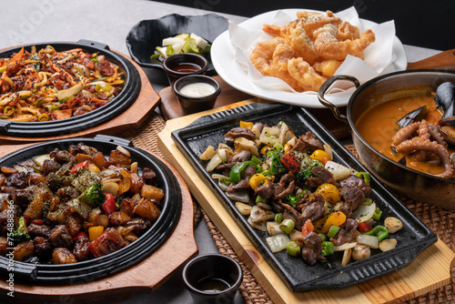 Korean food, cube, steak, cartilage, stir-fry, seafood jjambbong, soup, poop, fried, whole shrimp, iron plate