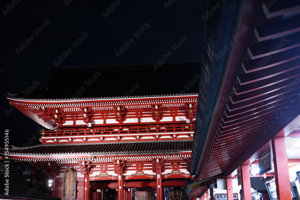 Sensoji or Asakusa Kannon Temple in Asakusa, Tokyo, Japan - 日本 東京 浅草 浅草寺 宝蔵門