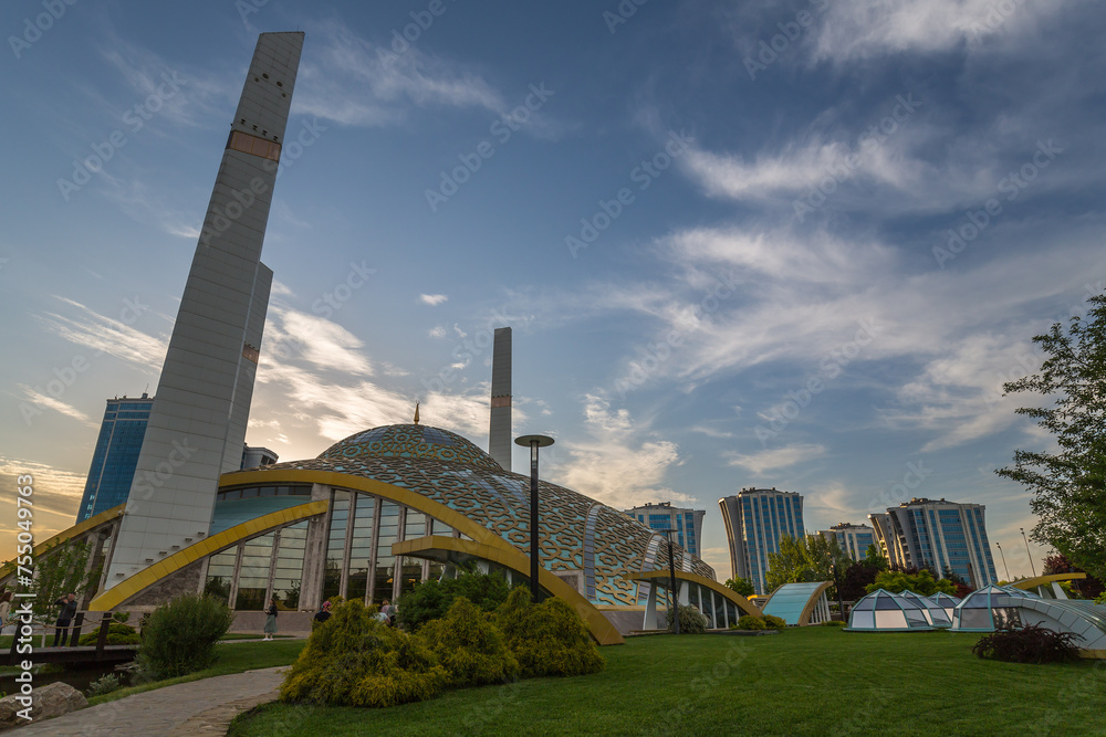 Aimani Kadyrova Mosque 