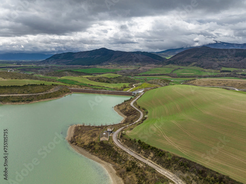 Small reservoir between cereal fields. Villaveta, Longuida. Navarre © Néstor MN