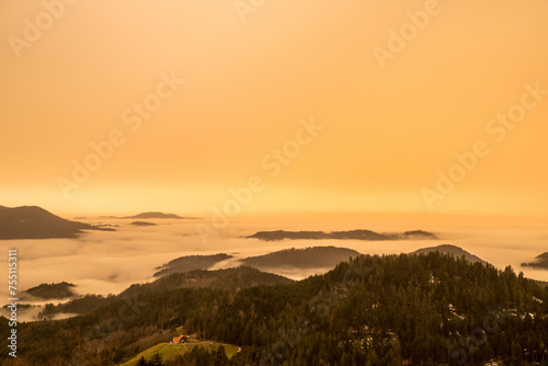 Φωτογραφία Saharan air layer over the Black Forest in Germany