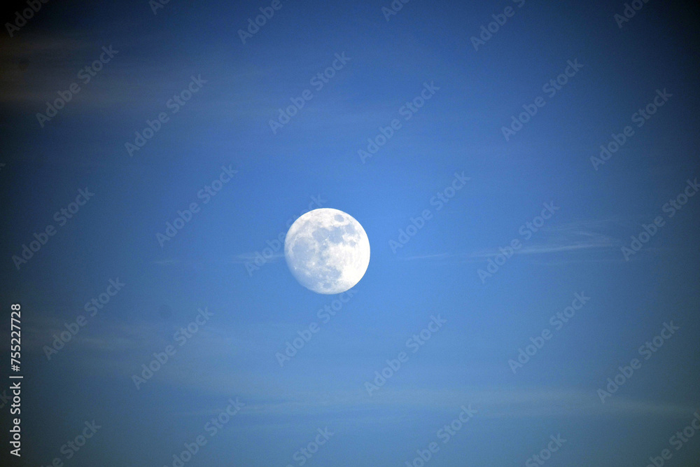 Obraz premium Moon in the Sky