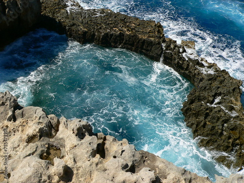Malta, przyroda, widoki, woda, morze, skały, pejzaż