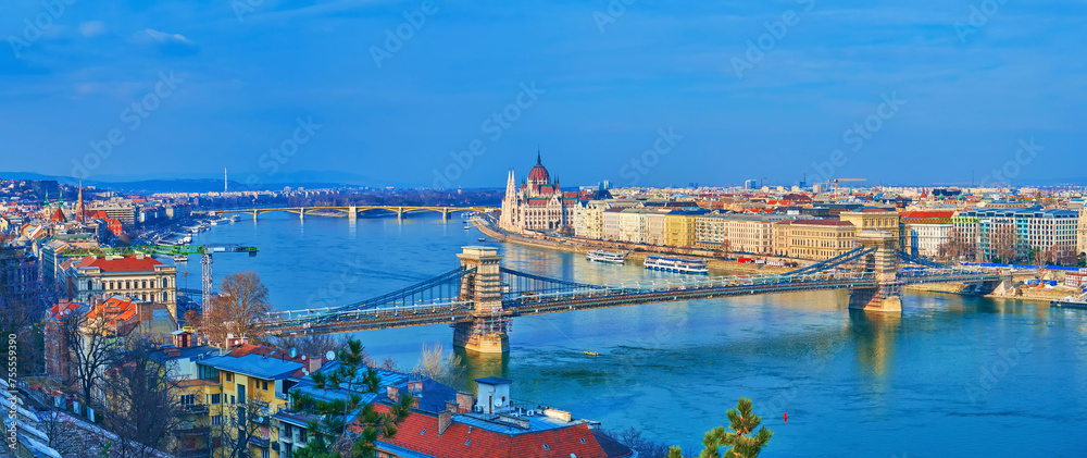 Danube panorama with Chain Bridge and Parliament, Budapest, Hungary