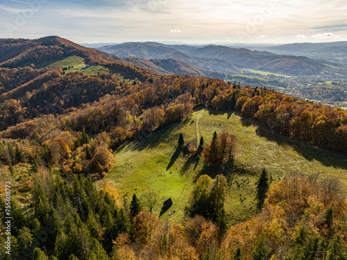Fototapeta Naklejka Na Ścianę i Meble -  Polish hill mountains beskidy. Autumn i beskid mountains. Wielka Czantoria and Mala Czantoria hill in Beskid Slaski mountains in Poland. Beskid mountains during late autumn day with clear sky.