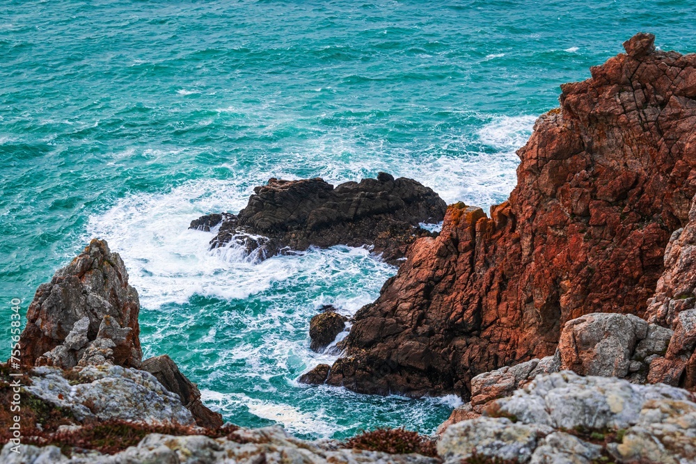 waves crashing on rocks waves crashing on rocks