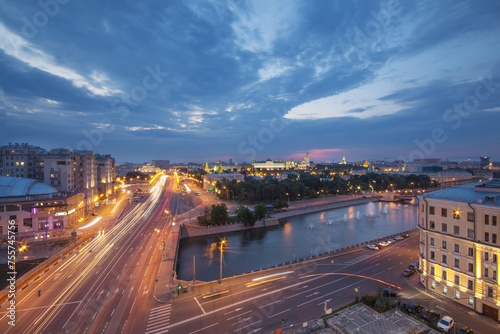 Serafimovich Street, Small stone bridge and Kremlin far away in Moscow evening, long exposure © Pavel Losevsky