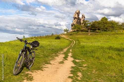 Naturerlebnis Teufelsmauer Harz bei Thale wandern auf dem Teufelsmauer-stieg photo