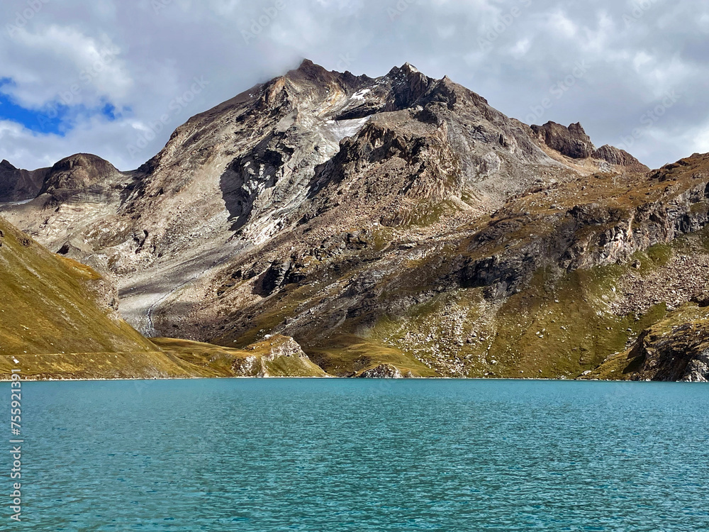 Lake Panoramas: High-Altitude Trail Views in Val d'Isere, aiguille de la grande sassière, France