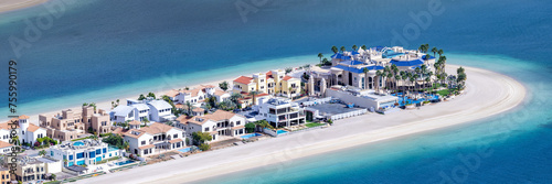 Dubai luxury villas real estate on The Palm Jumeirah artificial island panorama with beach © Markus Mainka