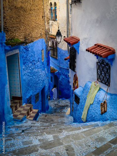 narrow street of Chefchaouen, the Morocco blue city © Abdul Rahman