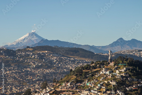 El Panecillo en Quito 