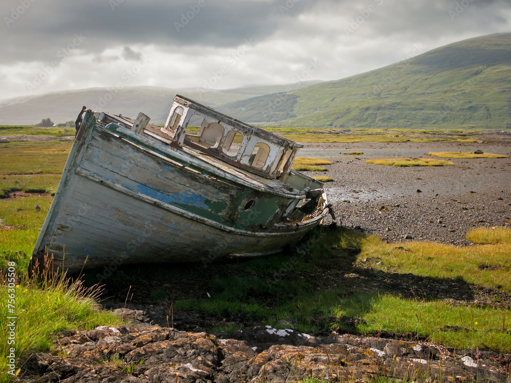 Isle of Mull Lone Boat