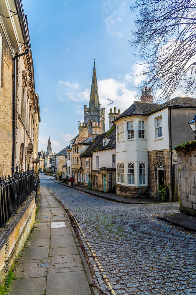 Obraz premium A view down Barn Lane towards the town centre in Stamford, Lincolnshire, UK in springtime