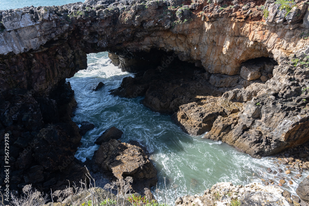 Hellmouth is a rift found on the coast on the outskirts
of the Portuguese city of Cascais