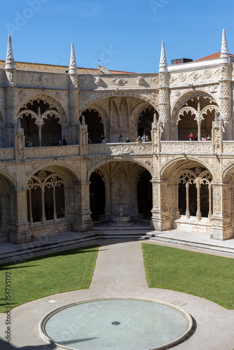 Obraz na płótnie The Jerónimos Monastery is located in the neighborhood w salonie