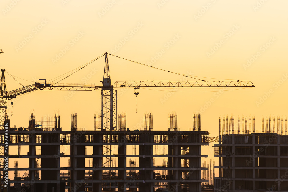 Construction process of high-rise buildings in the city Construction process of high-rise buildings in the city