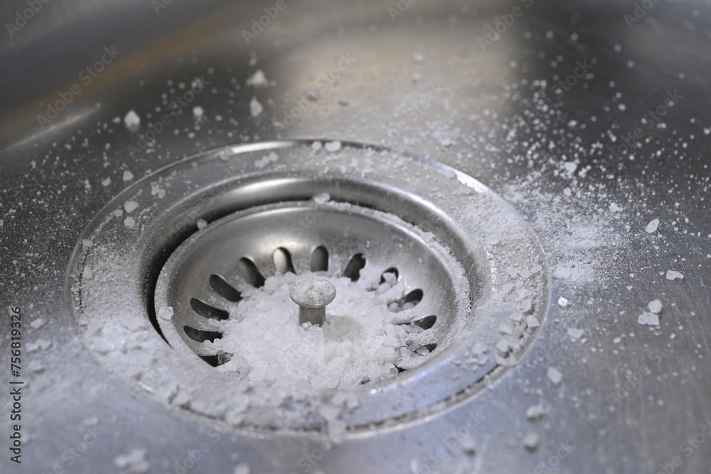 Lifehacks; Baking soda poured to unclog drainage system at home Lifehacks; Baking soda poured to unclog drainage system at home