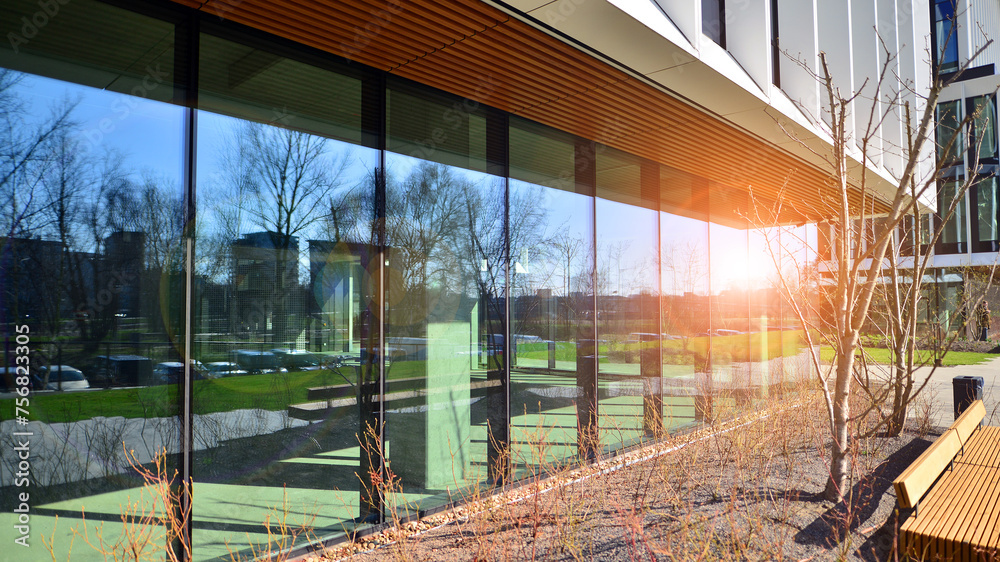 Panoramic windows of new commercial premises. Commercial property in development standard for rent. Panoramic windows of new commercial premises. Commercial property in development standard for rent.