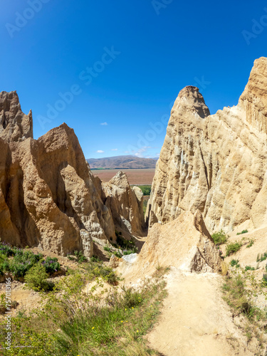 Omarama Clay Cliffs : unique and dramatic landscape with pinnacles, ravines, and sharp ridges in Waitaki Valley of New Zealand