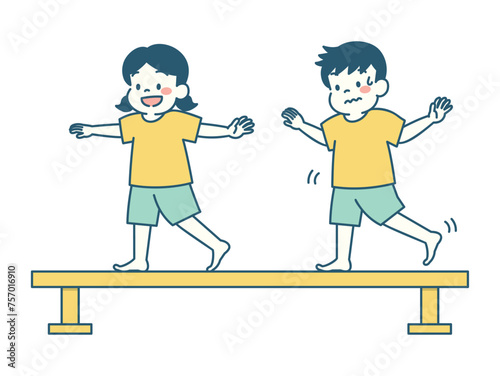 体操教室で平均台をする子どものイラスト　シンプル