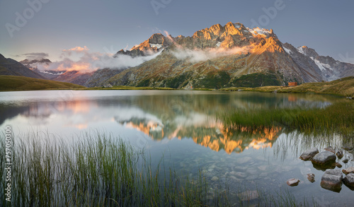Lac du Pontet, La Meije, Rhones Alpes, Hautes-Alpes, Frankreich photo