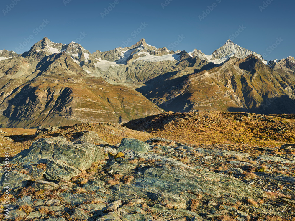 Dent Blanche, Ober Gabelhorn, Zinalrothorn, Weisshorn, Zermatt, Wallis, Schweiz
