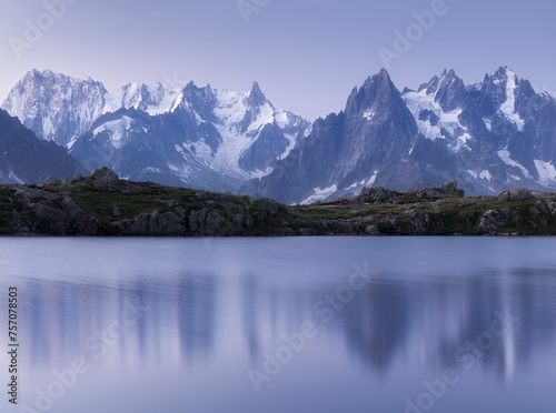 Lac De Cheserys, Grandes Jorasses, Aiguille du Grépon, Aiguille du Plan, Haute-Savoie, Frankreich © Rainer Mirau