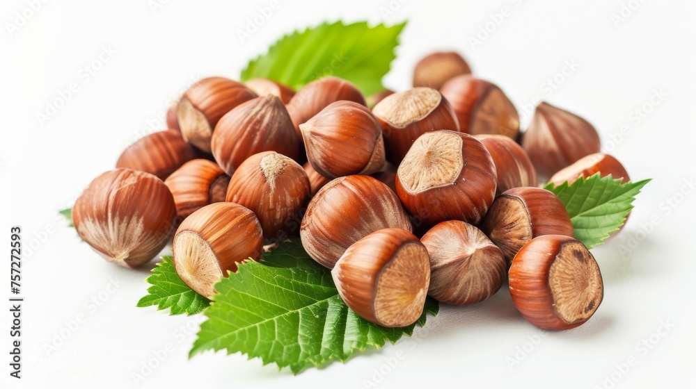 Fresh hazelnuts with leaves on a clean background for natural food sources. Vibrant display of agricultural bounty with ripe hazelnuts. Healthy whole hazelnuts with greenery Fresh hazelnuts with leaves on a clean background for natural food sources. Vibrant display of agricultural bounty with ripe hazelnuts. Healthy whole hazelnuts with greenery