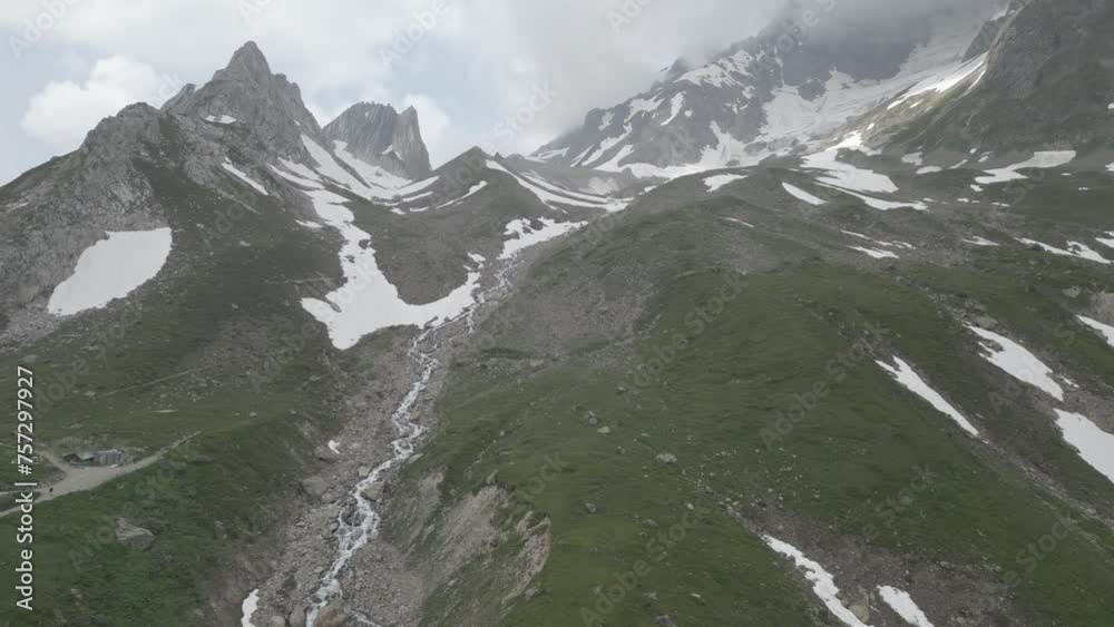 Chamonix France Mont Blanc Trail Running Alps Alpine Landscapes Mountain Trails Mountaineering Adventure Sports Nature Train Mountains Athletes Mountain Racing Scenic Views Trekking Expedition Drone