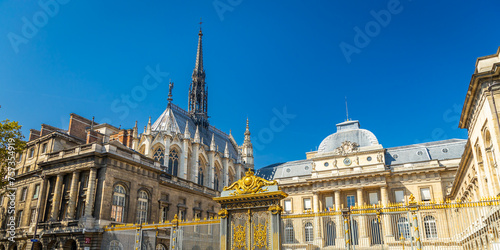Photography Exterior view of Paris courthouse and Sainte-Chapelle church on sunny day