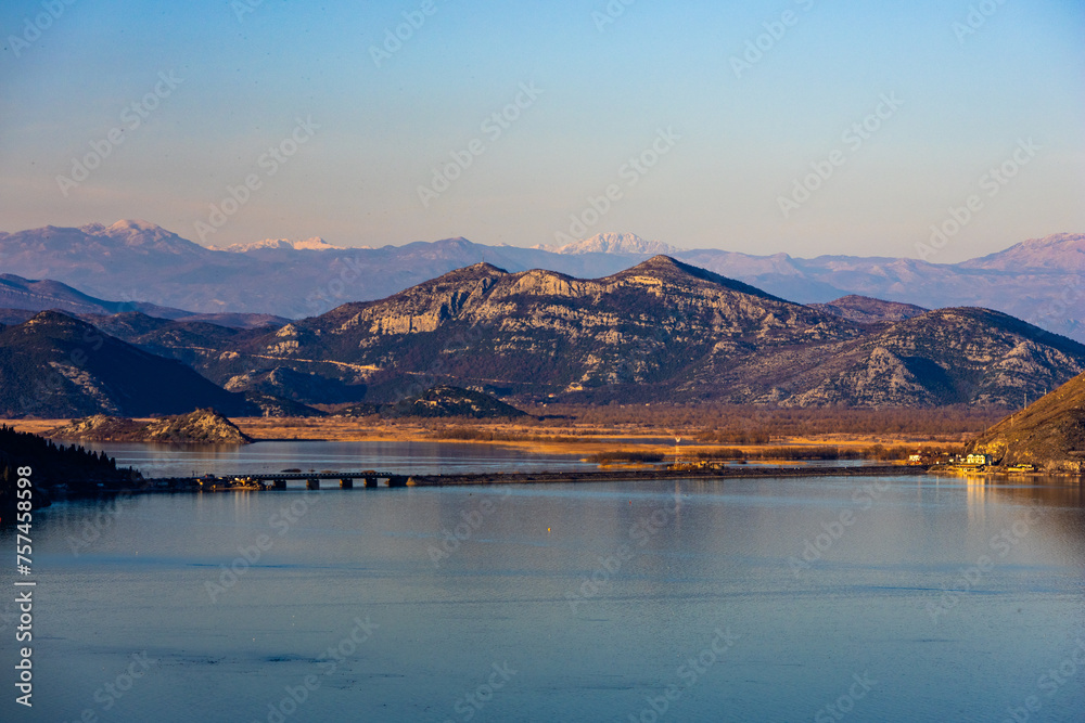 Obraz premium lake in the mountains