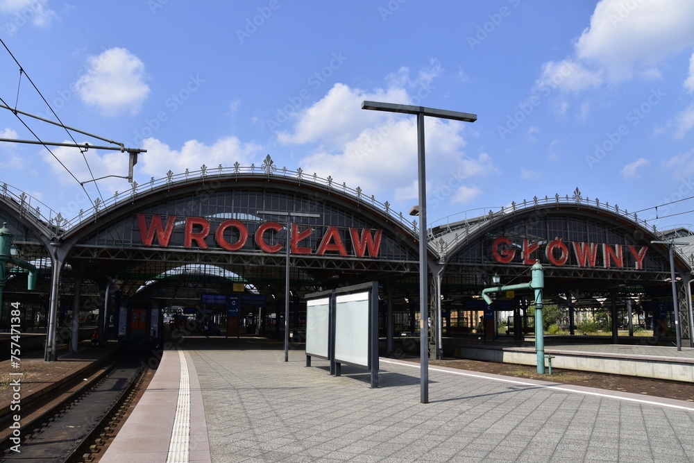 Zabytkowa stacja kolejowa, Wrocław Główny, dworzec PKP, największe