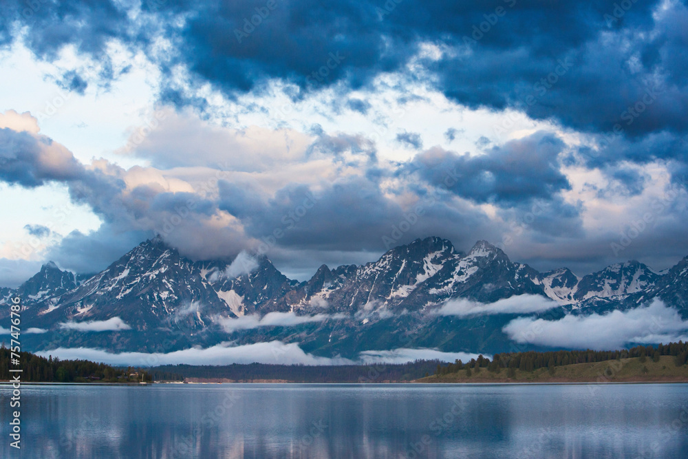 Dawn Serenity: Early Morning at Jackson Lake, Wyoming in 4K Ultra HD
