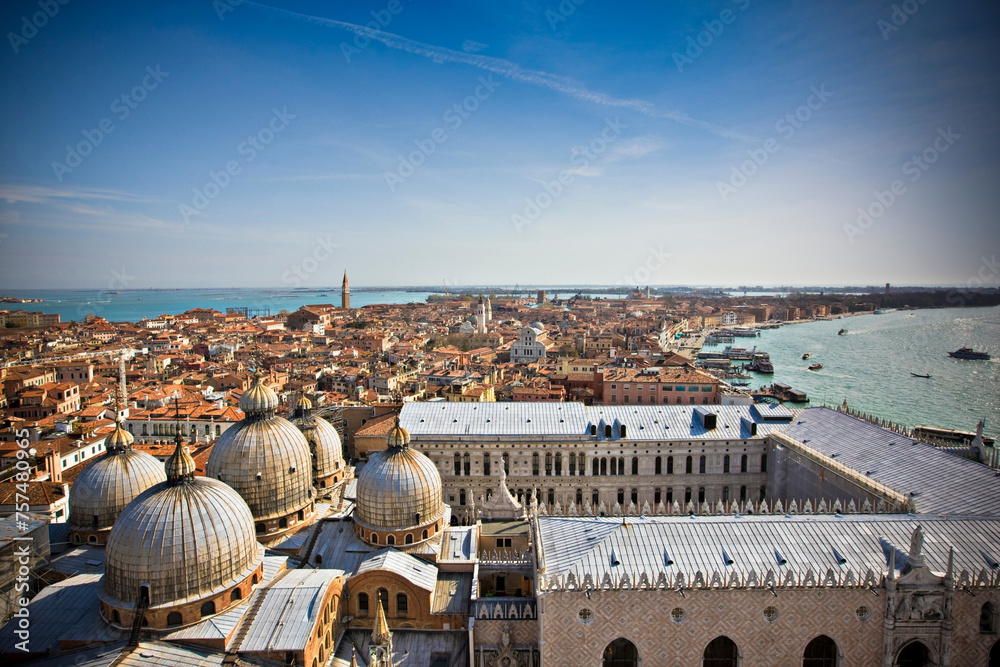 Venice under Blue Sky: 4K Ultra HD