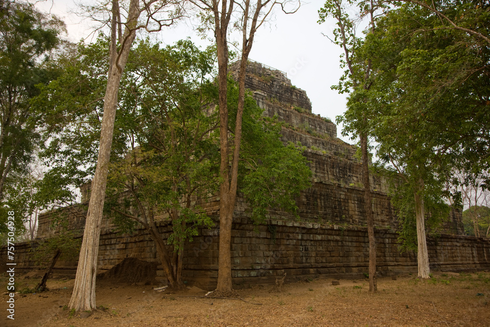 Fototapeta premium Angkor Wat temple Koh Ker Cambodia view on a cloudy autumn day