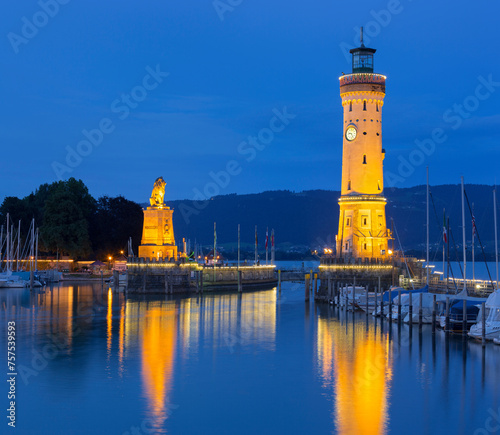 Neuer Lindauer Leuchtturm, Bayerischer Löwe, Lindau, Bodensee, Bayern, Deutschland
