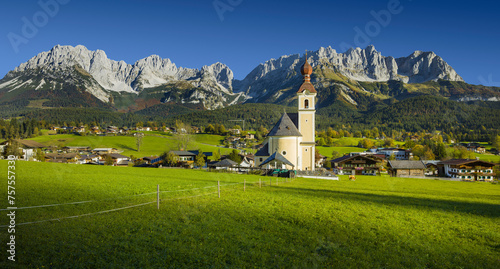 Tableau sur toile Kirche in Going, Wilder Kaiser, Tirol, Österreich