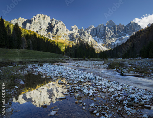Monte Mulaz, Cima del Focobon, Cima dei Bureloni, Bach Travignolo, Val Venegia, Trentino - Alto Adige, Dolomiten, Italien photo
