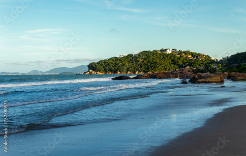  praia das Cordas cidade de Governador Celso Ramos Santa Catarina Brasil 