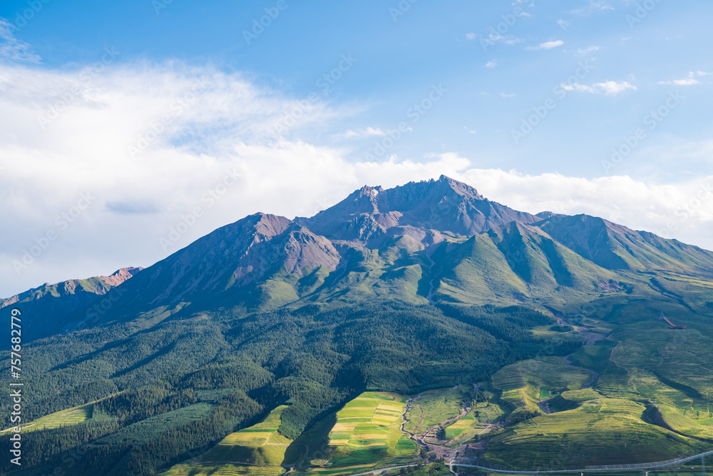 Zhuoer Mountain Scenic Area, Qilian County, Qinghai Zhuoer Mountain Scenic Area, Qilian County, Qinghai