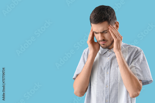 Young man suffering from mi...