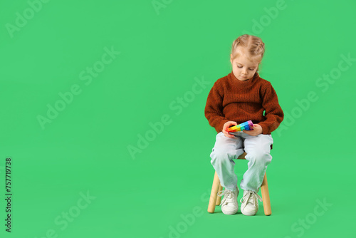 Little girl with autistic d...
