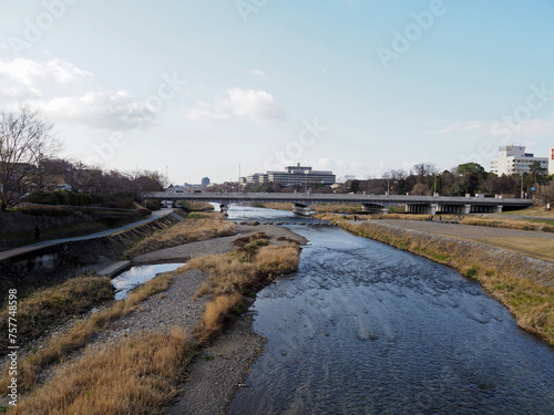 京都　鴨川デルタ　加茂大橋を望む © marinchan